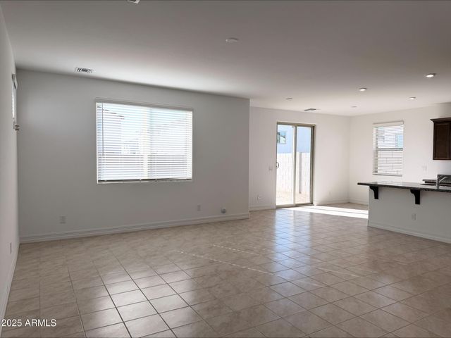 7411 W Rose Lane, Glendale, AZ 85303