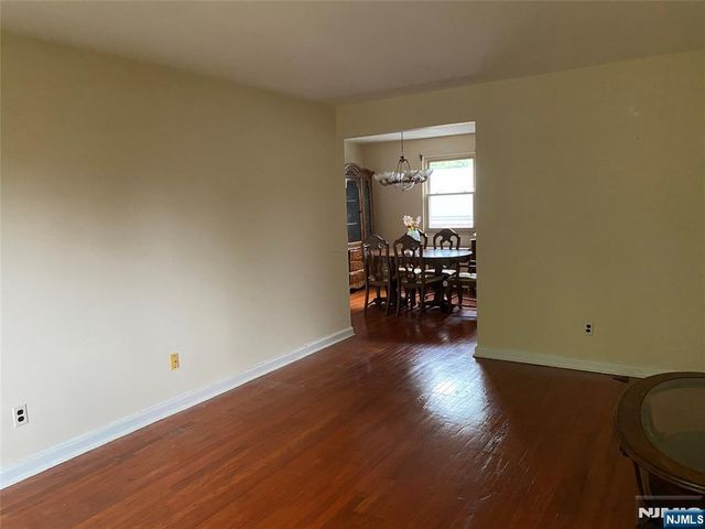 50 1st 4 B, Bergenfield, NJ 07621
