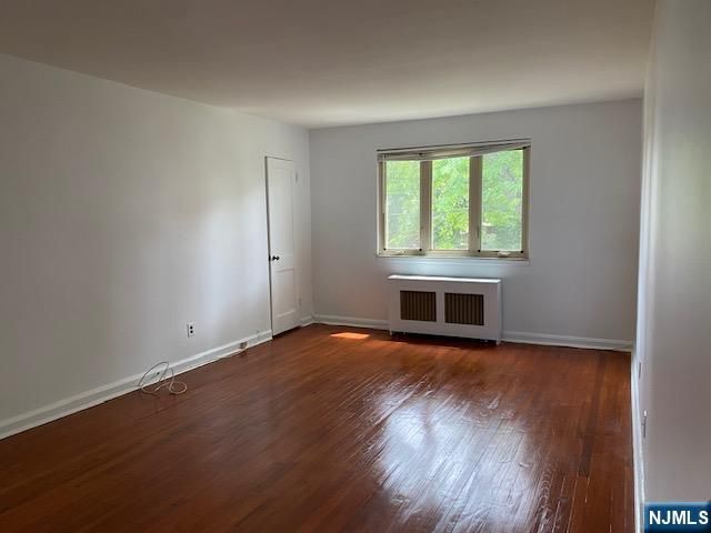 50 1st 4 B, Bergenfield, NJ 07621