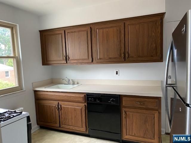 50 1st 4 B, Bergenfield, NJ 07621