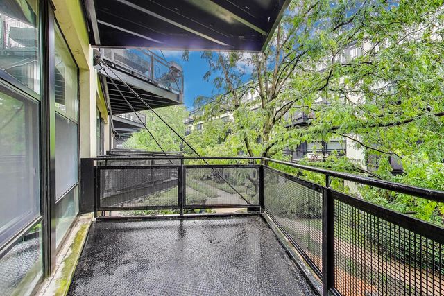 1110 W 15th Street 218, Chicago, IL 60608