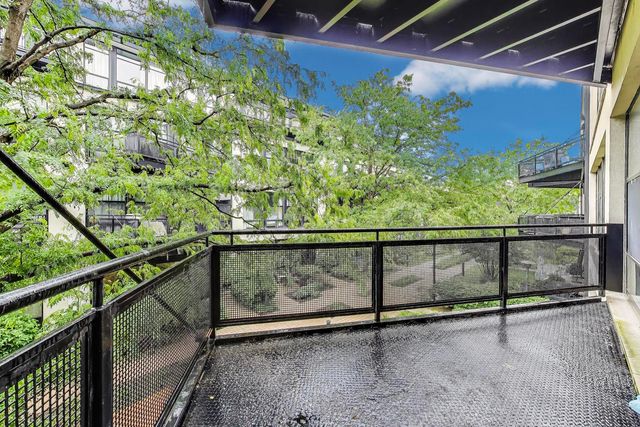 1110 W 15th Street 218, Chicago, IL 60608