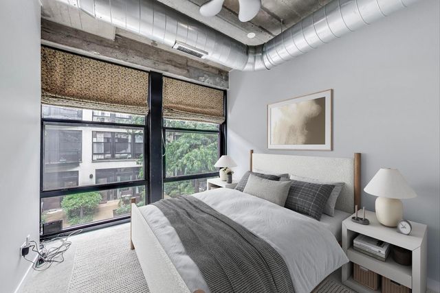 1110 W 15th Street 218, Chicago, IL 60608