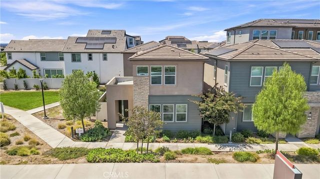 291 Lynx, Irvine, CA 92618