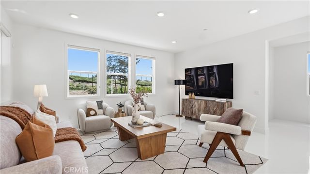 291 Lynx, Irvine, CA 92618