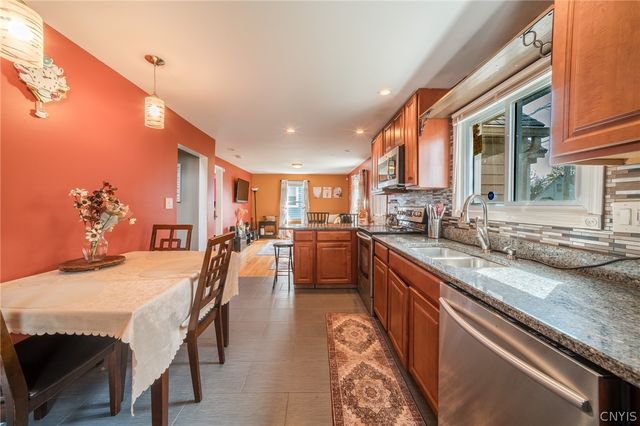 118 Oak Drive, Cicero, NY 13212