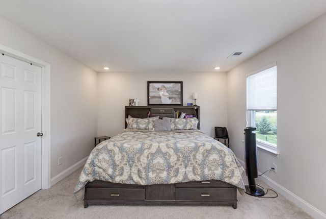 192 Grandstand Blvd, Gallatin, TN 37066