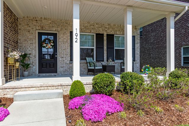 192 Grandstand Blvd, Gallatin, TN 37066