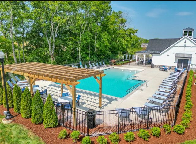 192 Grandstand Blvd, Gallatin, TN 37066