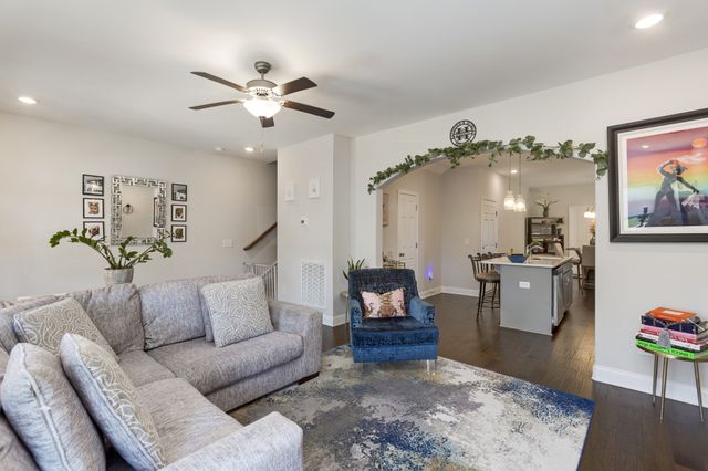 192 Grandstand Blvd, Gallatin, TN 37066