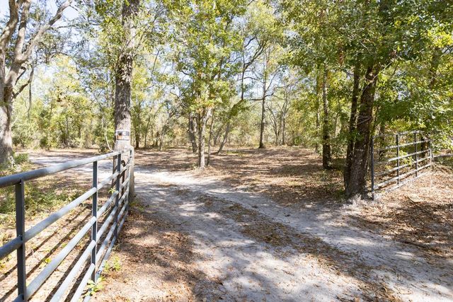 3850 Preston Sheffield Road, Perry, FL 32347