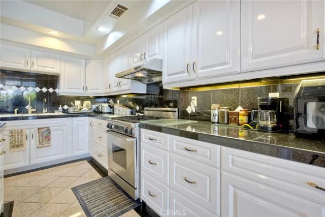44273 French Circle, Hemet, CA 92544