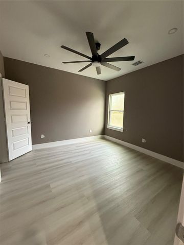 10119 Grover Lane A, Houston, TX 77041