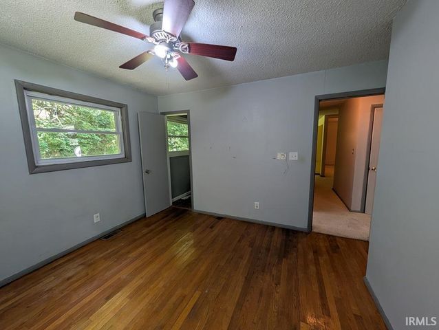 4131 State Road 158, Bedford, IN 47421