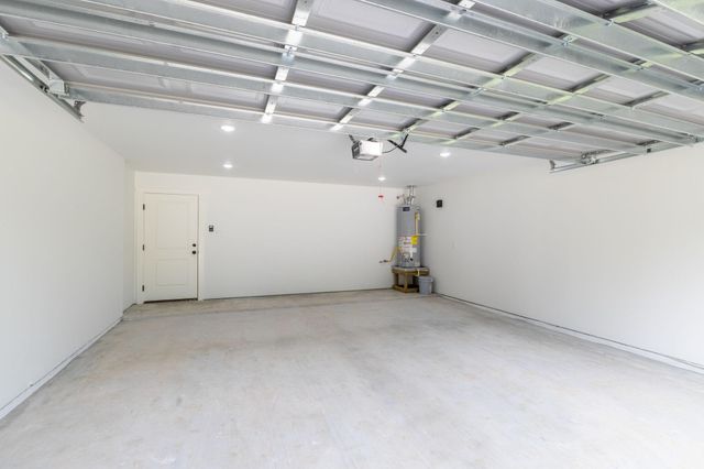 63 S Blunck Road, Lake Jackson, TX 77566