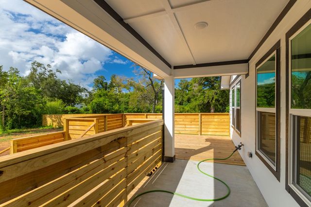 63 S Blunck Road, Lake Jackson, TX 77566