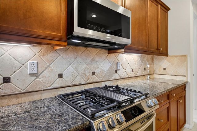 3470 Yellowstone Court, Perris, CA 92570