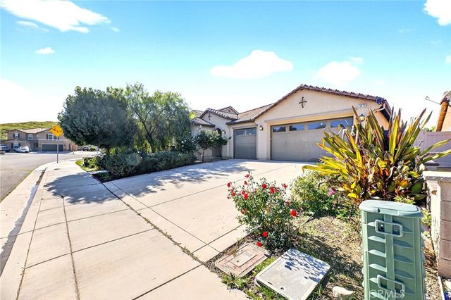 3470 Yellowstone Court, Perris, CA 92570