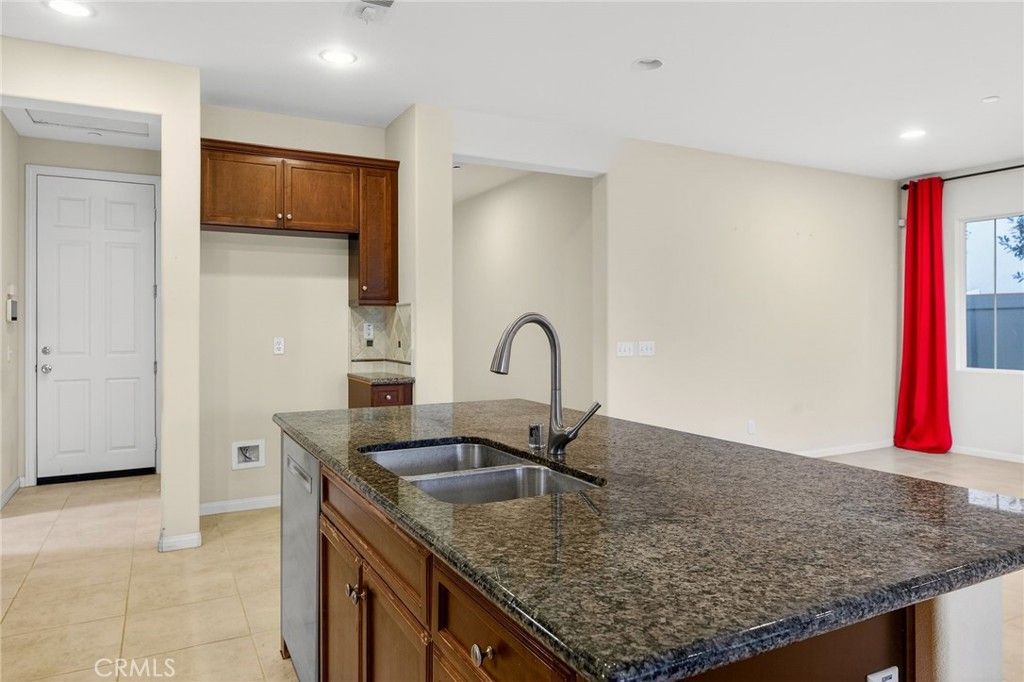 Image 15 of property listing at 3470 Yellowstone Court, Perris, CA 92570