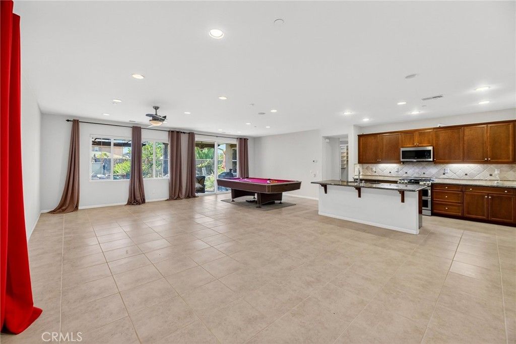 Image 9 of property listing at 3470 Yellowstone Court, Perris, CA 92570