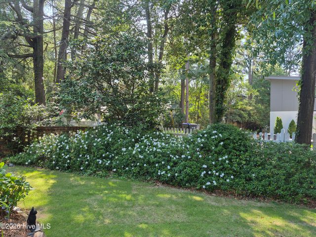 370 E Morganton Road, Southern Pines, NC 28387