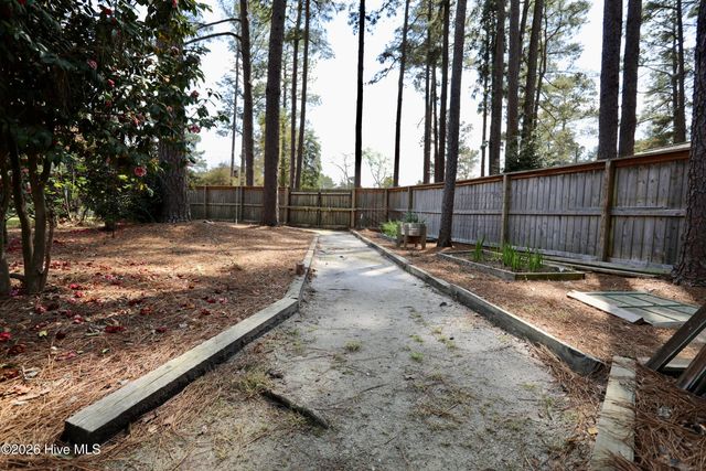 370 E Morganton Road, Southern Pines, NC 28387