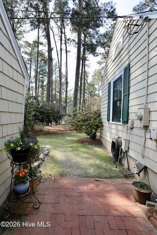 370 E Morganton Road, Southern Pines, NC 28387