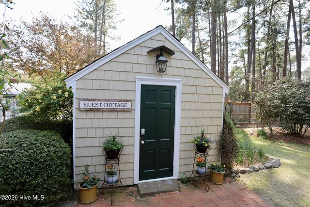 370 E Morganton Road, Southern Pines, NC 28387