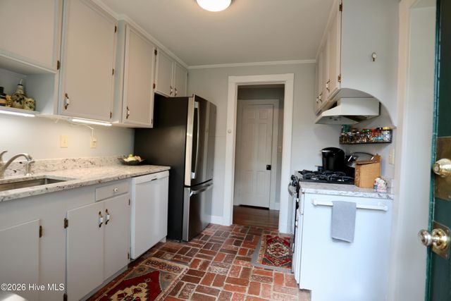 370 E Morganton Road, Southern Pines, NC 28387