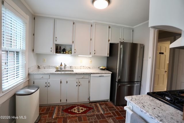 370 E Morganton Road, Southern Pines, NC 28387