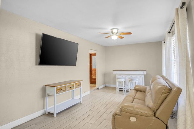 3306 Earl Street, Pasadena, TX 77503