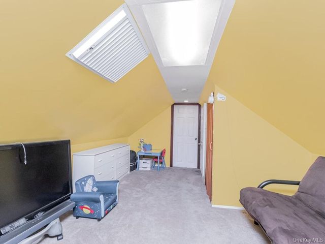 2955 Philip Avenue, Bronx, NY 10465