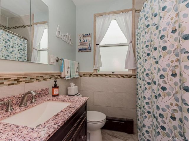 2955 Philip Avenue, Bronx, NY 10465