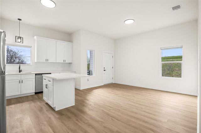 9709 Pelsey Street B, Houston, TX 77029