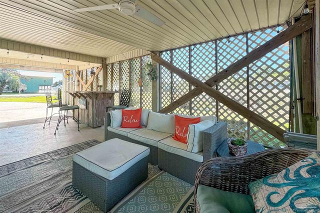 16223 Brigadoon Tr, Gulf Shores, AL 36542