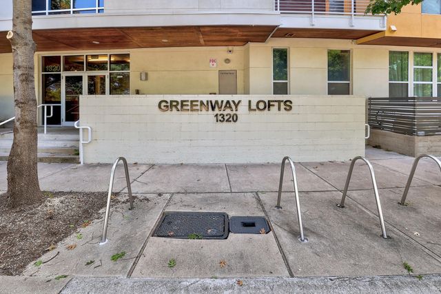 1320 Robert Browning ST 308, Austin, TX 78723