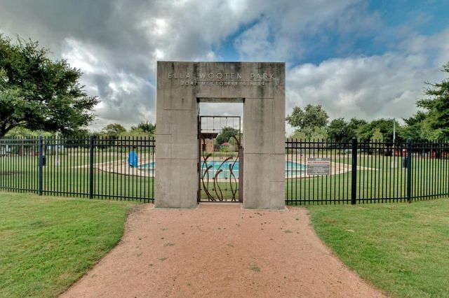 1320 Robert Browning ST 308, Austin, TX 78723
