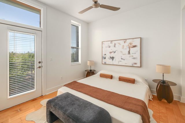 1320 Robert Browning ST 308, Austin, TX 78723