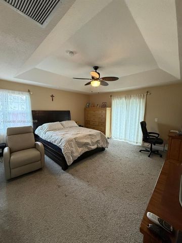 5861 NW Cullom Cir, Port St. Lucie, FL 34986