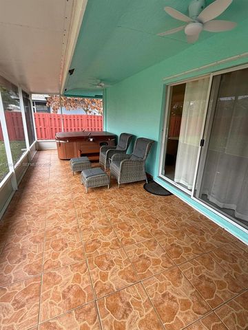 5861 NW Cullom Cir, Port St. Lucie, FL 34986