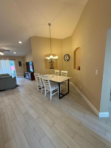 5861 NW Cullom Cir, Port St. Lucie, FL 34986