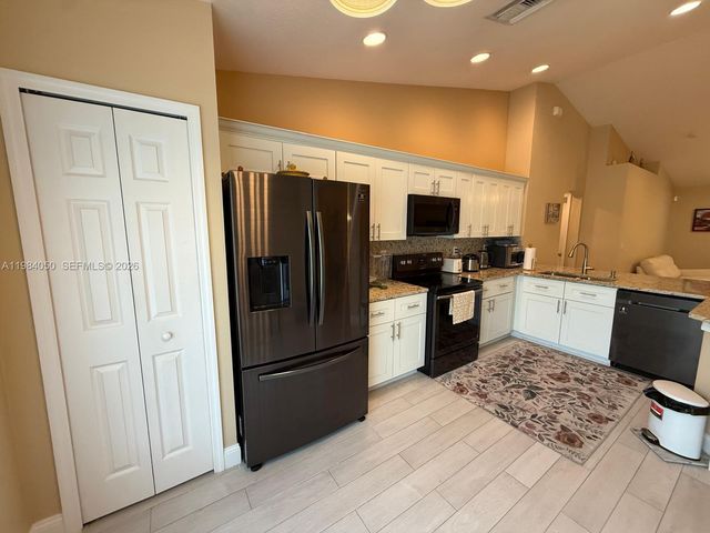 5861 NW Cullom Cir, Port St. Lucie, FL 34986