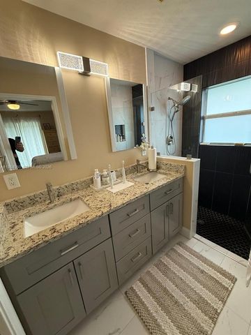 5861 NW Cullom Cir, Port St. Lucie, FL 34986