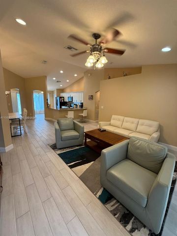 5861 NW Cullom Cir, Port St. Lucie, FL 34986