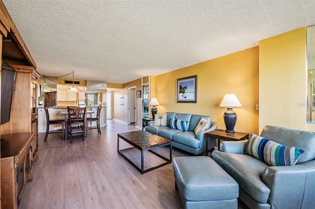 2618 COVE CAY DRIVE 204, Clearwater, FL 33760