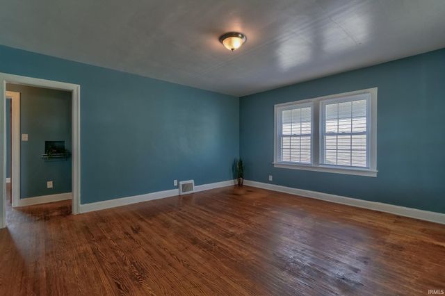 553 E Parkland Avenue, Evansville, IN 47711