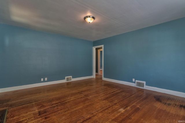 553 E Parkland Avenue, Evansville, IN 47711