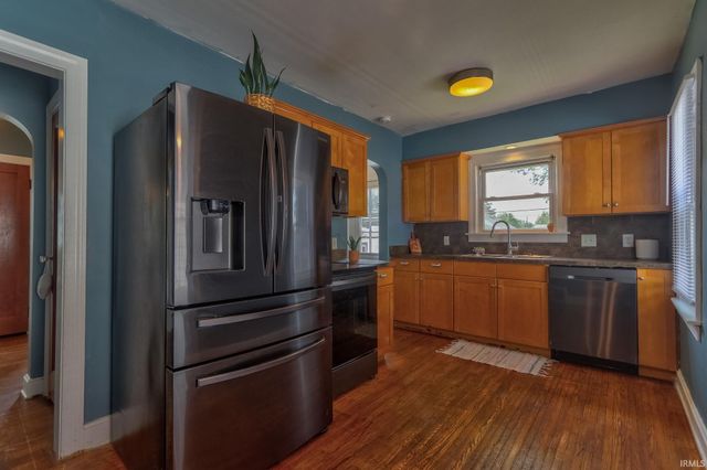 553 E Parkland Avenue, Evansville, IN 47711