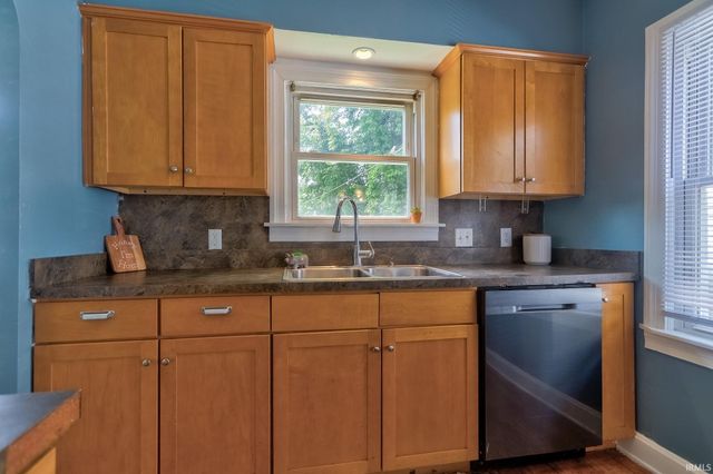 553 E Parkland Avenue, Evansville, IN 47711