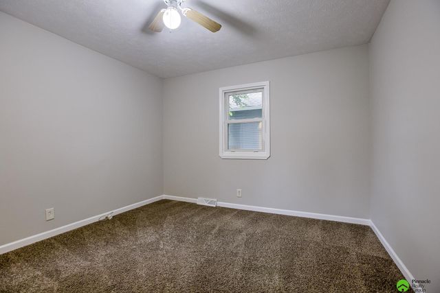 610 S 48th Street, Lincoln, NE 68504